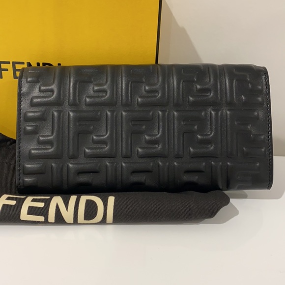 Genuine FENDI wallet - Picture 2 of 5